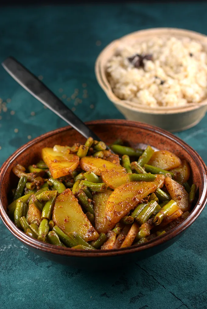 Aloo Beans: Green Beans & Curry