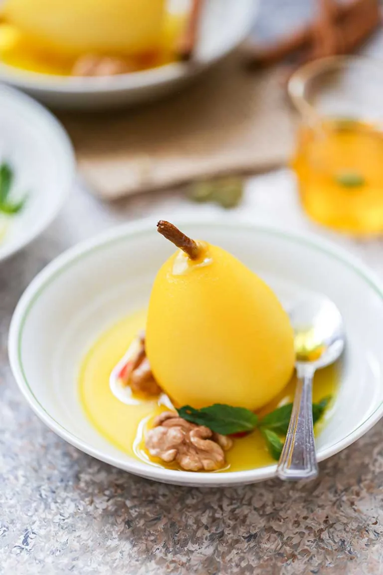 Saffron Poached Pears Recipe