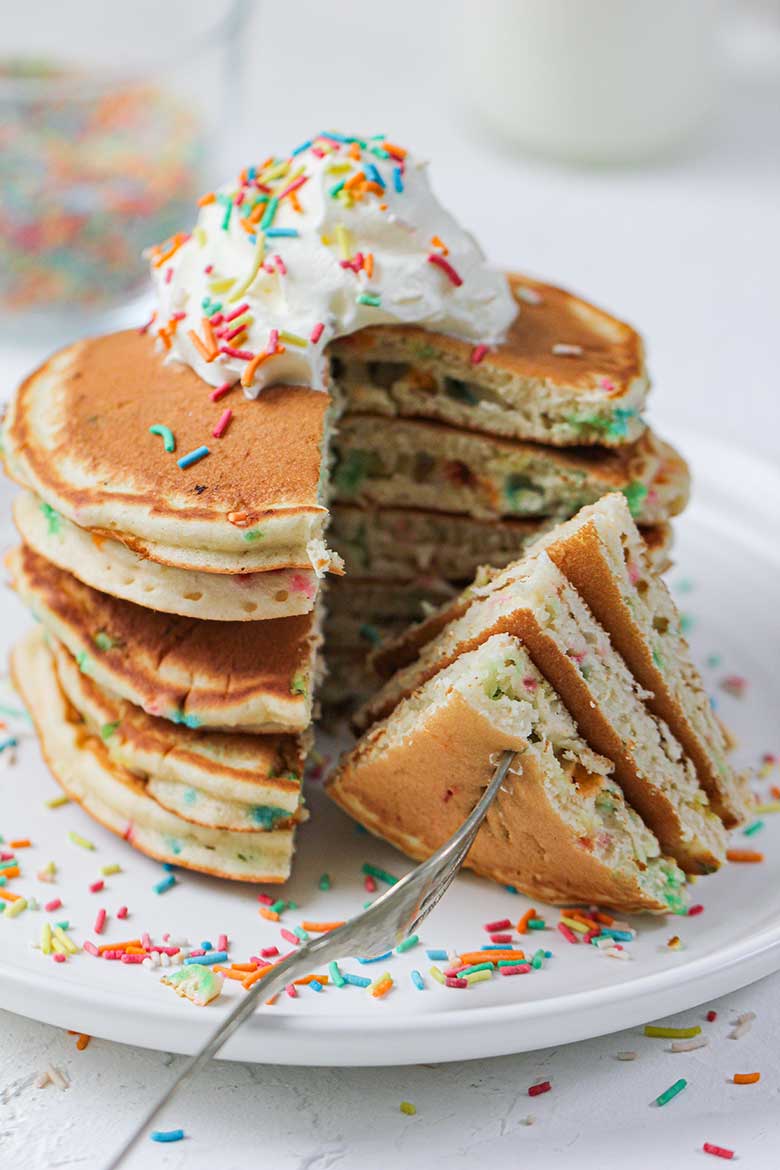 Birthday Cake Pancakes Recipe (Funfetti Pancakes From Scratch)
