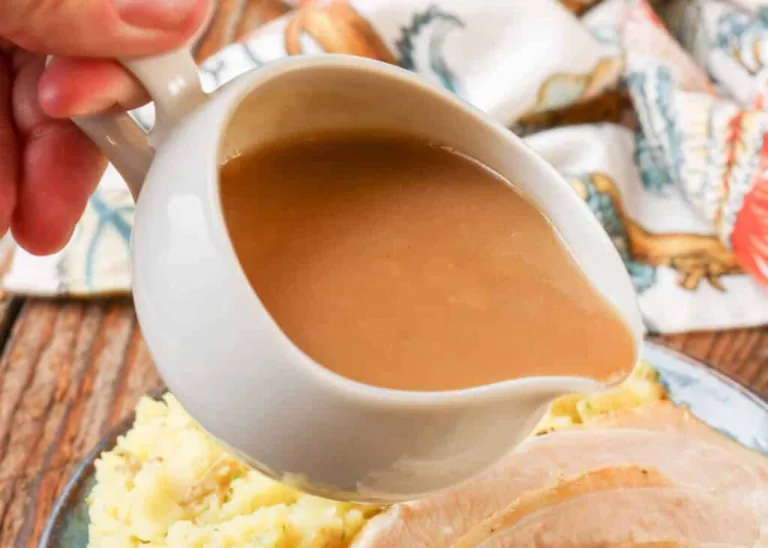 Perfect Brown Gravy (made without meat drippings)