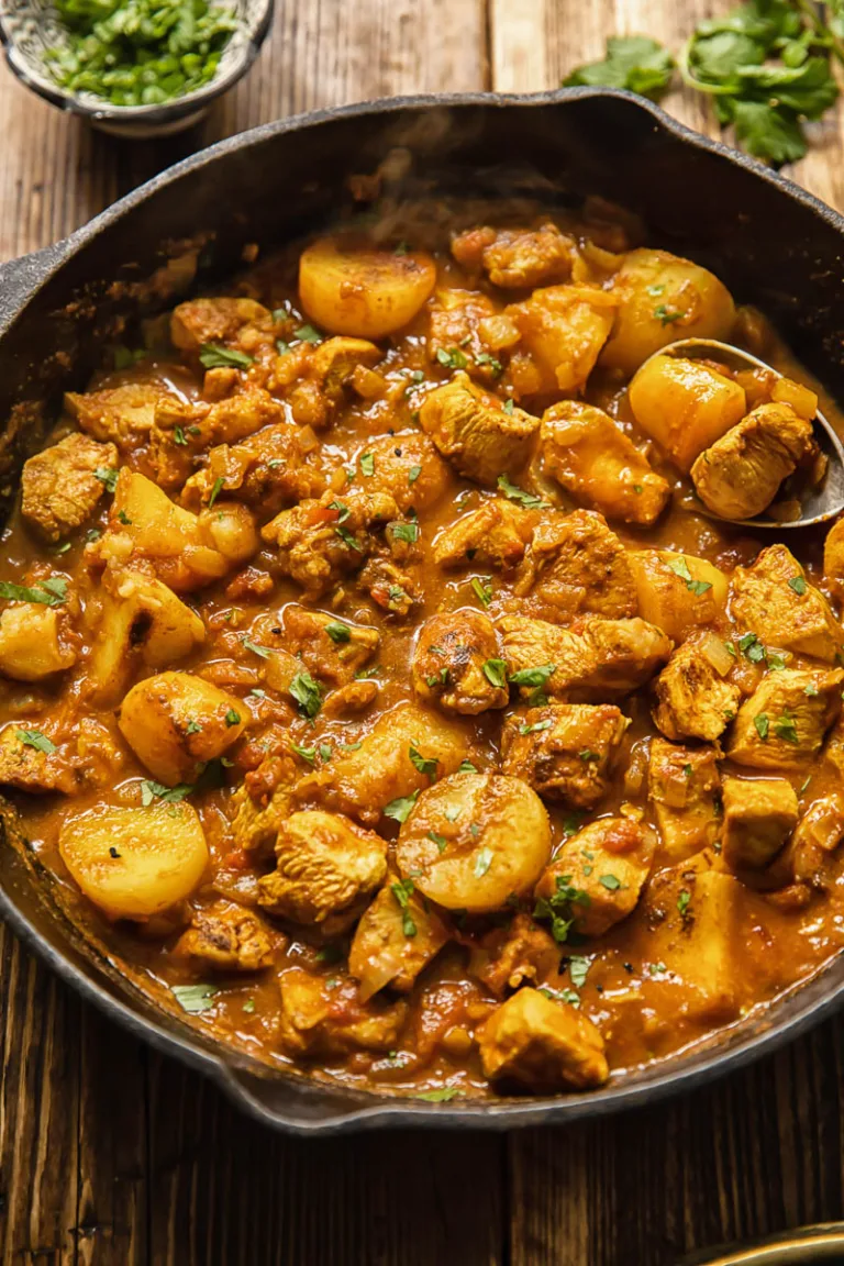 Easy Chicken Curry with Potatoes