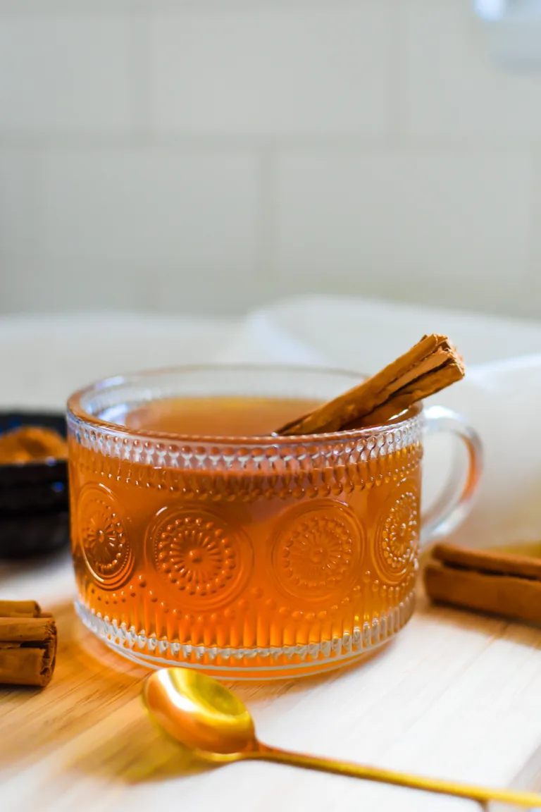 Easy Cinnamon Tea (with Sticks or Powder)