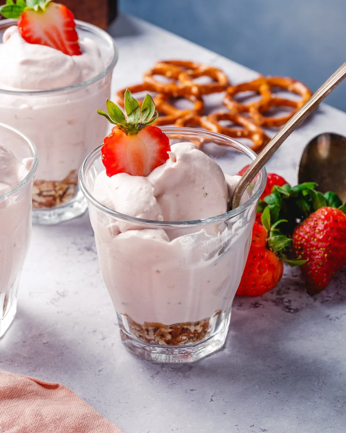 Strawberry Mousse (3 Ingredients!)