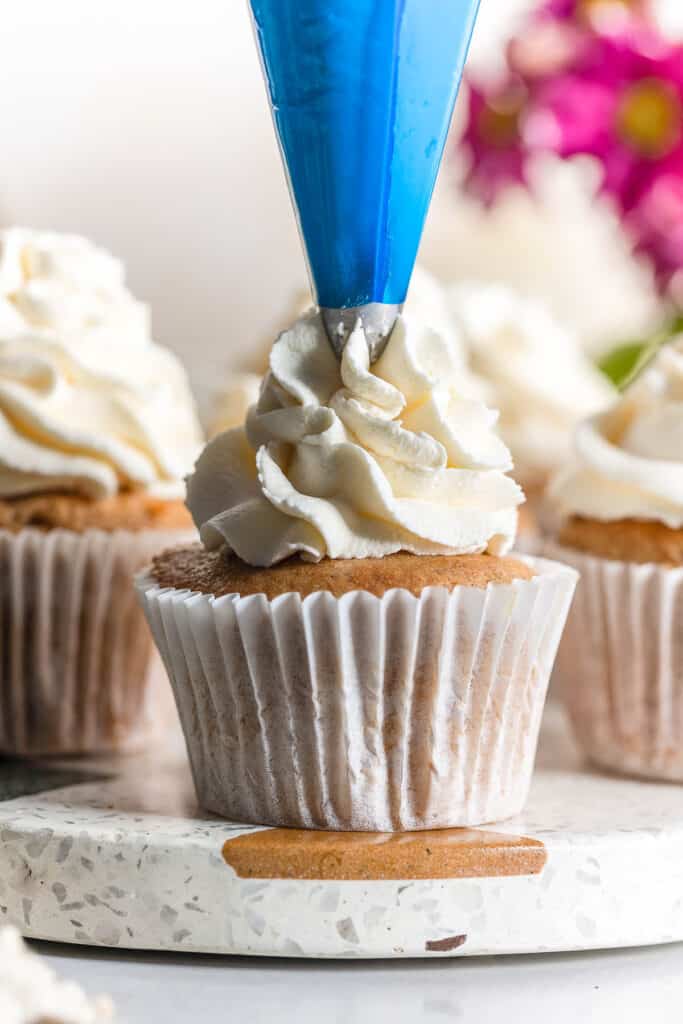 Easy Whipped Mascarpone Frosting