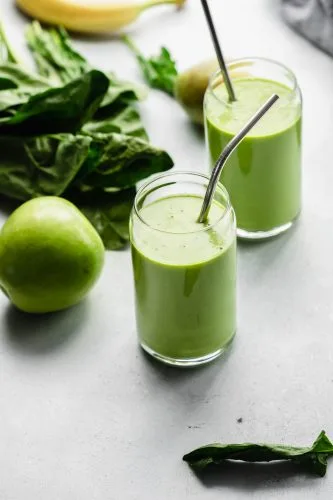 Green Goddess Smoothie (Easy & Healthy)