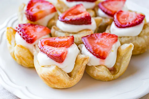 Strawberry Tartlets with Lemon Cream