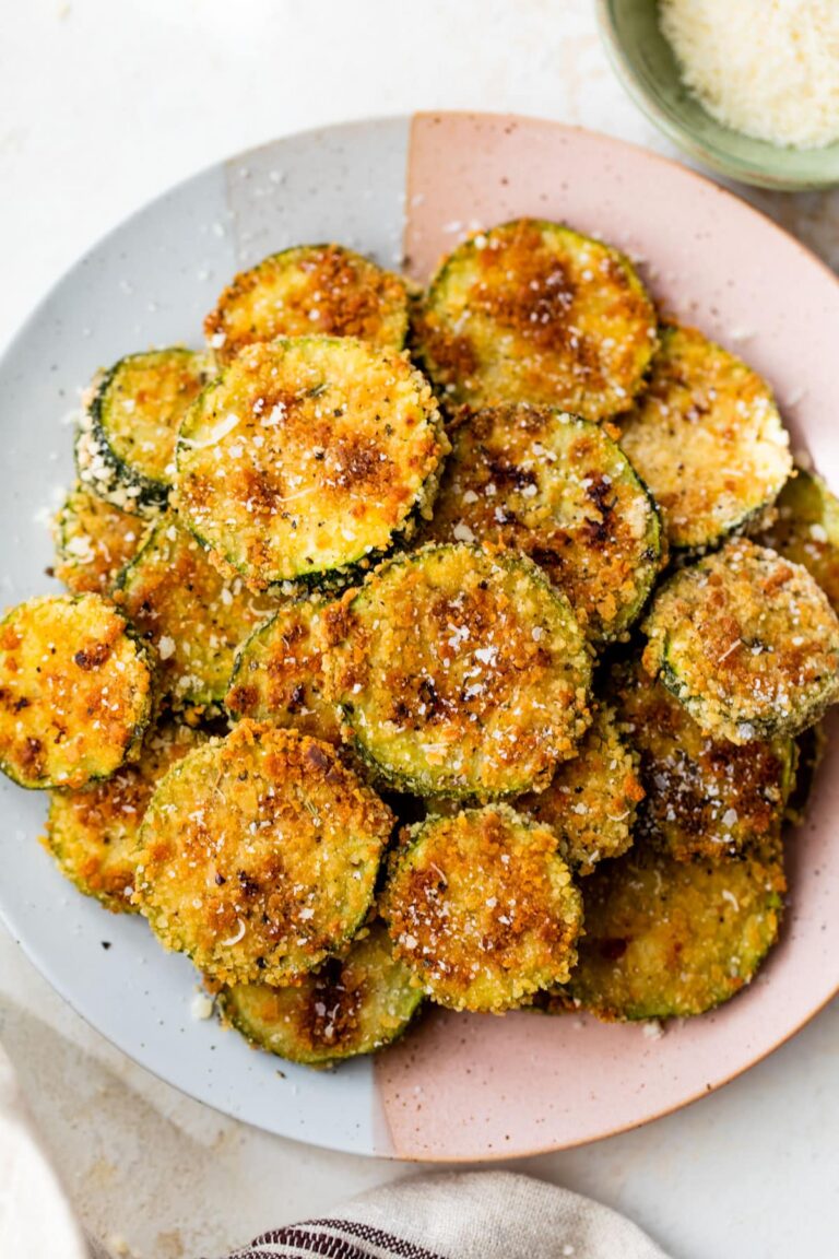 Crispy and Irresistible Oven-Baked Zucchini Chips