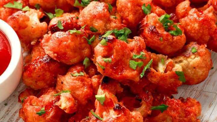 Honey Sriracha Cauliflower Bites